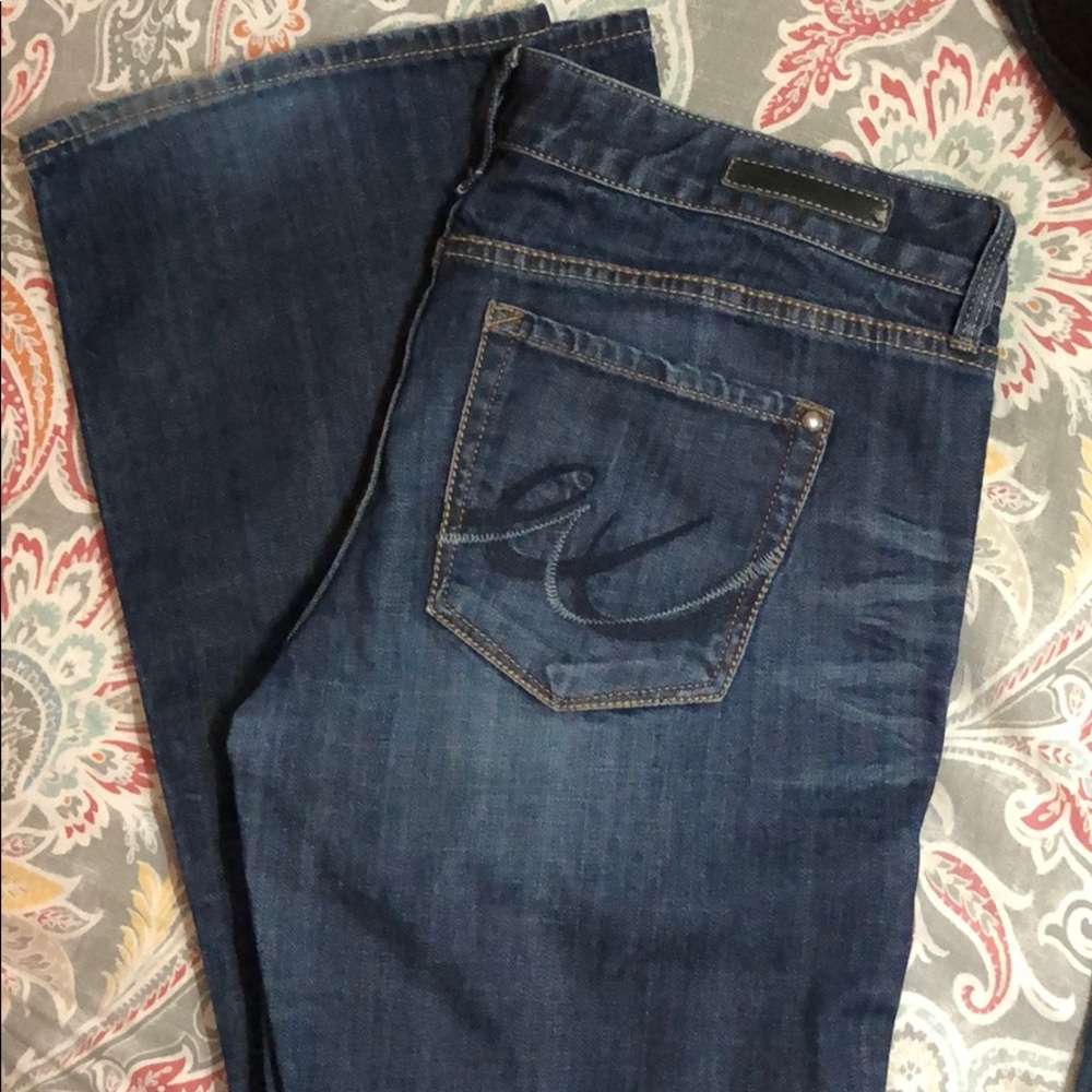 Women’s Express jeans